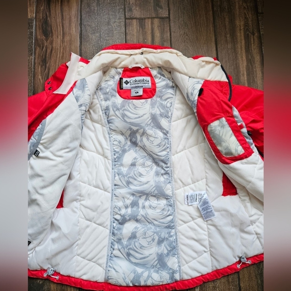 Columbia Red Hooded Jacket - Picture 9 of 14